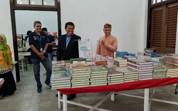 Thumbnail Berita - Tingkatkan Minat Baca, Disarpus Lumajang Gelar Pameran Buku Murah