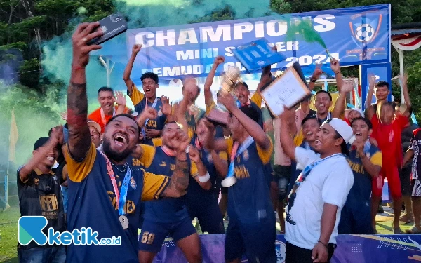 Thumbnail Berita - Safrel FC Juara Pemuda Jikotamo Cup Halsel 2024! Bekuk Laiwui Putera di Final