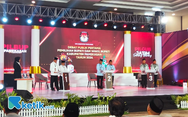 Thumbnail Berita - Debat Publik Perdana Pilkada Pamekasan 2024 Berjalan Sukses