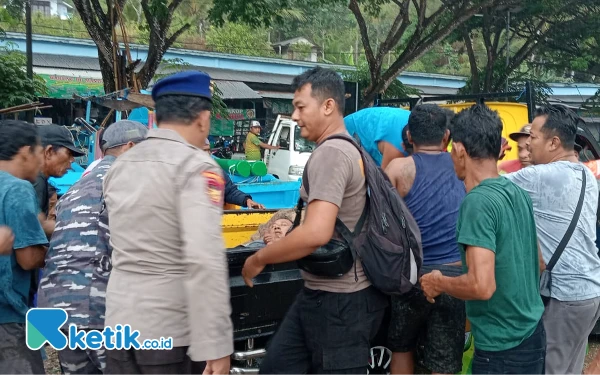 Thumbnail Berita - Keracunan Gas Genset, Seorang ABK Meregang Nyawa di Teluk Tamperan Pacitan