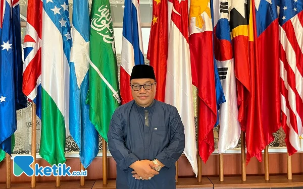 Thumbnail Berita - Gebrakan Mengejutkan! Rektor Unisma Persiapkan Program Beasiswa untuk Warga Suriname