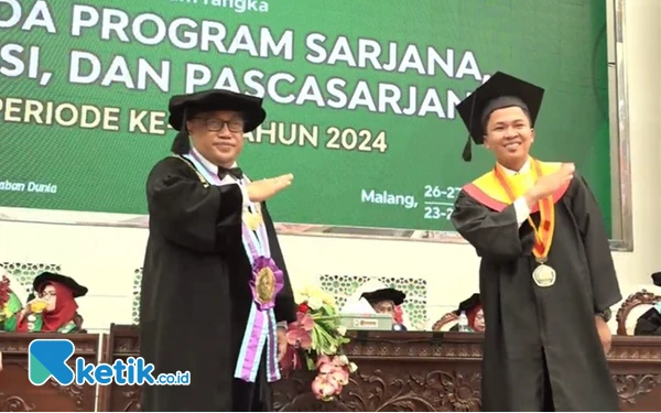 Thumbnail Berita - Unisma Meriahkan Hari Santri Nasional dengan Wisuda Memakai Sarung