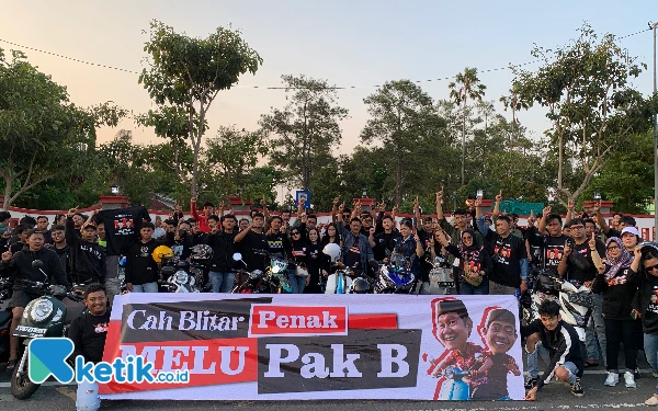 Ratusan Pemuda Kota Blitar Ikut Riding Sore Bareng Paslon Bambang-Bayu