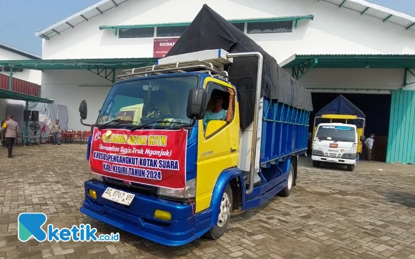 Thumbnail Berita - KPU Kabupaten Kediri Mulai Distribusi Logistik, 3 Kecamatan Jadi Prioritas Utama