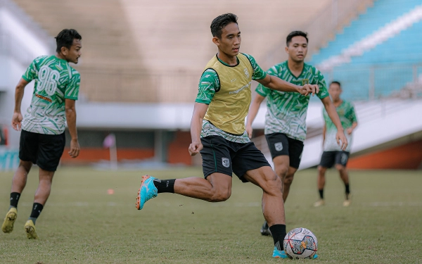 Thumbnail Berita - Persebaya Pilih Latihan Sore Selama Bulan Puasa