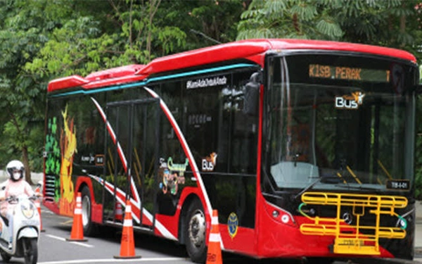 Ingin Disamakan Tarif Suroboyo Bus dan Bus TSS 