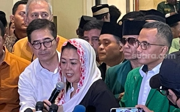 Thumbnail Yenny Wahid Resmi Dukung Ganjar-Mahfud, Suami Pilih Prabowo-Gibran