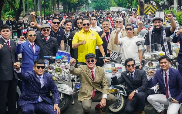 Peringati Hari Buruh, Ketua MPR RI Melepas Konvoi Scooter Riding Vespa Jakarta Mods May Day 2023