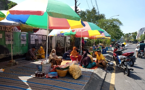 Thumbnail Semanggi Suroboyo dan  Lontong Balap Wonokromo, Kuliner Legenda Metropolis