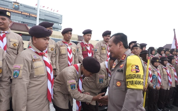 Kapolda Jatim Lepas Kontingen Pramuka Saka Bhayangkara Ikuti Pertikaranas 