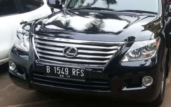 Thumbnail Banyak yang Ngaku-Ngaku! Pelat Nomor Mobil Khusus Pejabat Ganti dari RF Jadi Z