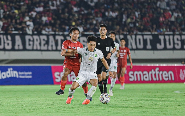 Thumbnail Berita - Kemenangan Dramatis atas Persis Solo Buat Aji Santoso Temukan Starting Line Up