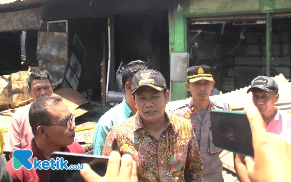 Plt Bupati H Subandi Siapkan Bantuan untuk Pedagang Pasar Sepanjang Korban Kebakaran