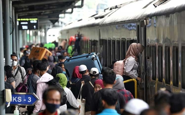 Thumbnail Sebanyak 42.700 Penumpang Kereta Api Mudik dari Jakarta Hari Ini