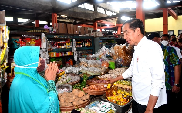 Jokowi Minta Kepala Daerah Harus Sering Turun ke Pasar 