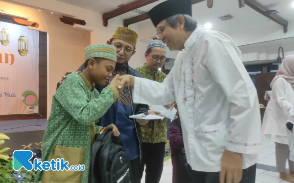 Thumbnail Beri Kasih Sayang pada Anak Yatim, PDAM Surya Sembada Gelar Bukber