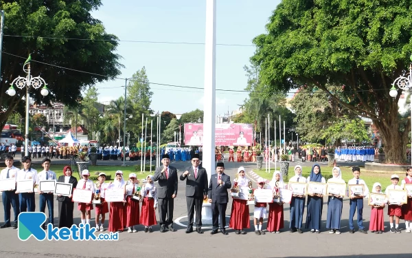 Thumbnail Berita - Hardiknas, Wabup Malang Apresiasi Insan Pendidikan Berprestasi