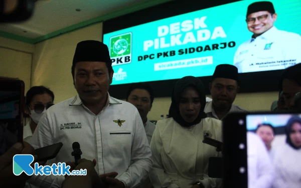 Nangis Daftar Cabup ke PKB, H Subandi-Mimik Idayana Nyatakan No Pungli, No Korupsi