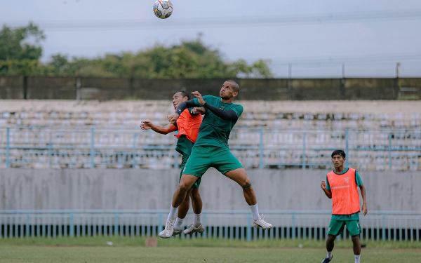 Thumbnail Berita - Hadapi Persik Kediri, Persebaya Optimis Raih Poin Penuh