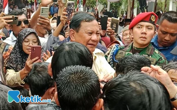 Thumbnail Menhan Prabowo Bantu Eksplorasi dan Pipanisasi  Air Bersih  4 Kabupaten di Madura