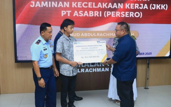 Ahli Waris Korban Jatuhnya Pesawat Super Tucano Dapat Santunan dari Asabri