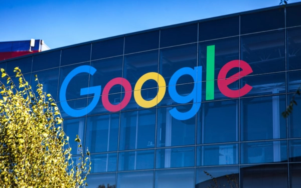 Thumbnail Gajinya Naik Setelah PHK Ribuan Karyawan, CEO Google Dikecam Karyawan Sendiri