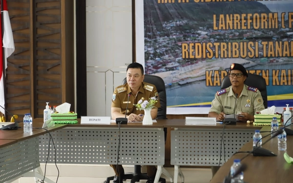 Thumbnail Berita - Redistribusi Tanah, Ini Arahan Bupati Kaimana Freddy Thie kepada Panitia Pertimbangan Landreform