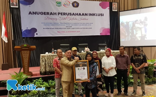 Pekerjakan Disabilitas, 20 Perusahaan di Kabupaten Malang Raih Penghargaan Disnaker