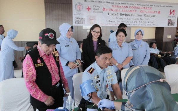 Thumbnail Berita - Swiss-Belinn Manyar Surabaya Peduli Sesama, Gelar Donor Darah