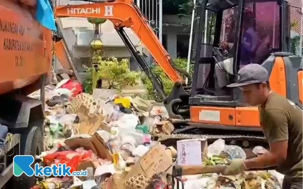 Thumbnail Buntut Demo Ecer-Ecer Sampah di Depan Pendopo Bupati, Satpol PP Sidoarjo Pastikan Proses Hukum Provokator