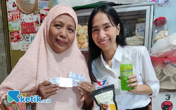 Partai Perindo dan Bacaleg Ini Bagikan Asuransi Kecelakaan Untuk UMKM di Surabaya