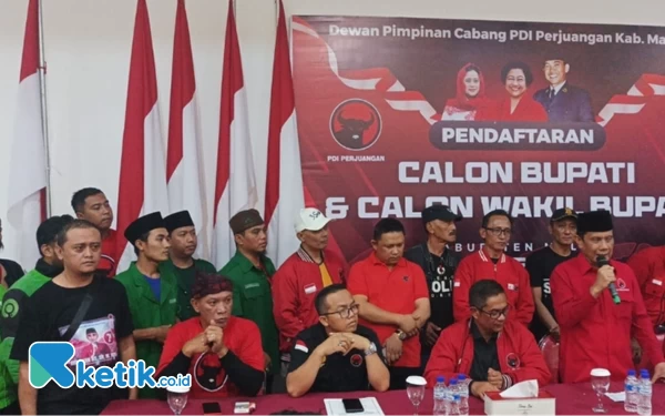 Thumbnail Berita - Berkas Bacabup Malang Diserahkan ke DPD PDIP Jatim, Sanusi dan Gunawan Berebut Rekom