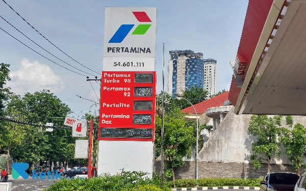 Thumbnail Berita - Pertamax Turun, Petugas SPBU Lakukan Penyesuaian Harga