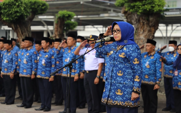 Thumbnail Usai Apel Kerja, Bupati Mundjidah Tandatangani Prasasti Masjid Baiturrahman Pemkab Jombang