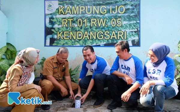 Tingkatkan Kualitas Lingkungan, ACC Buat 50 Titik Lubang Resapan Biopori di Kendangsari