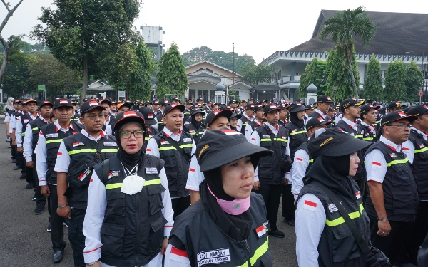 Thumbnail Kemenag Berangkatkan 489 Petugas Haji Gelombang Pertama ke Madinah