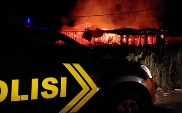 Thumbnail Kantor Dukcapil Pegunungan Bintang Dibakar KKB