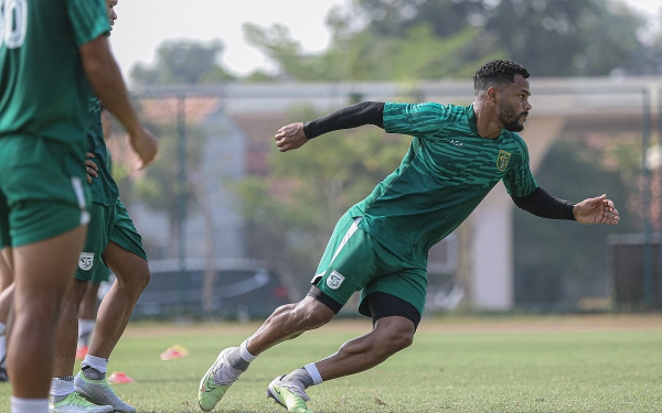 Thumbnail Paulo Victor Pulih, Daya Gedor Persebaya Bertambah Jelang Lawan Barito