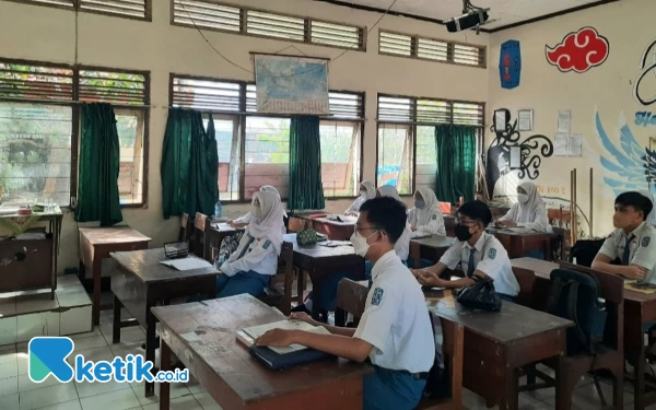 Thumbnail Peraturan PPDB SMP Surabaya 2023, MBR Surabaya Bisa Sekolah Swasta 