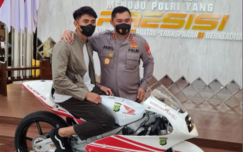 Thumbnail Berita - Pembalap Grand Prix Moto3, Mario Aji: Terima Kasih Jenderal Fadil