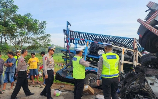 Kecelakaan Maut di Tol Semarang-Solo, 8 Mobil Terlibat, 6 Orang Tewas