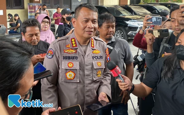 Thumbnail Tahanan Kasus Narkoba di Polres Tanjung Perak Tewas, Polda Jatim Akui Kelalaian