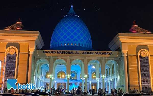 Thumbnail Mengupas Sejarah Kemegahan Masjid Al-Akbar Surabaya 