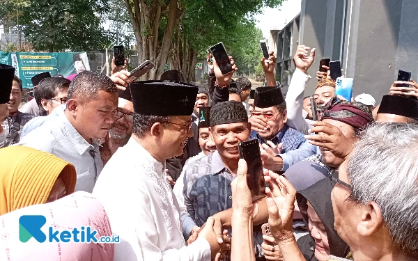 Thumbnail Hadir di Jombang, Para Relawan Sambut Anies Baswedan dengan Teriakan "Presiden 2024!"