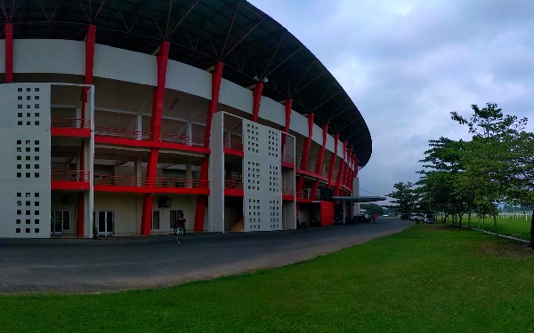 Thumbnail Pemkab Bantul Tolak Arema FC Berlaga di Stadion Sultan Agung 