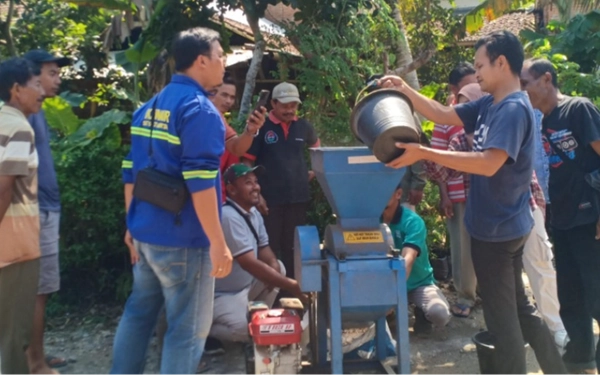 Thumbnail Terdampak Pupuk Kimia, Kesuburan Tanah di Tulungagung Memprihatinkan, Ika Unair Turun Tangan