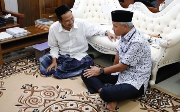 Berhalalbihalal dengan Gus Baha, Ganjar Terkesan  dan Dapat Petuah