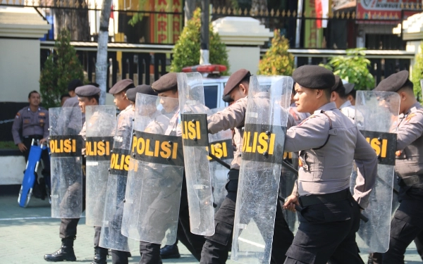 Thumbnail Berita - Persiapan Pengamanan Pilkada 2024, Personel Polres Malang Digembleng Latihan Dalmas