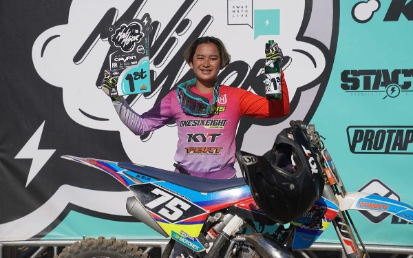 Thumbnail Berita - Sheva Ardiansyah, Pembalap Motocross Perempuan Indonesia Penakluk Sirkuit Tersulit Amerika