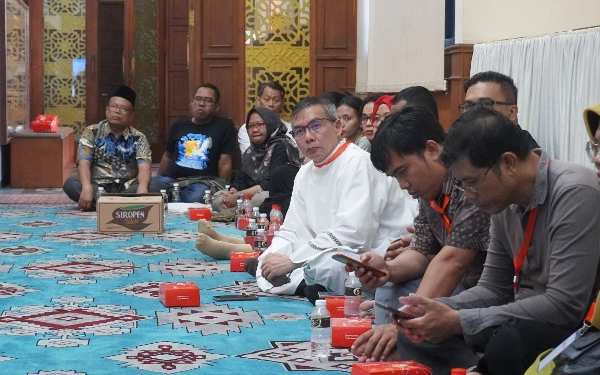 Puluhan Agamawan Muda Lintas Agama Sambangi Masjid Nasional Al-Akbar Surabaya